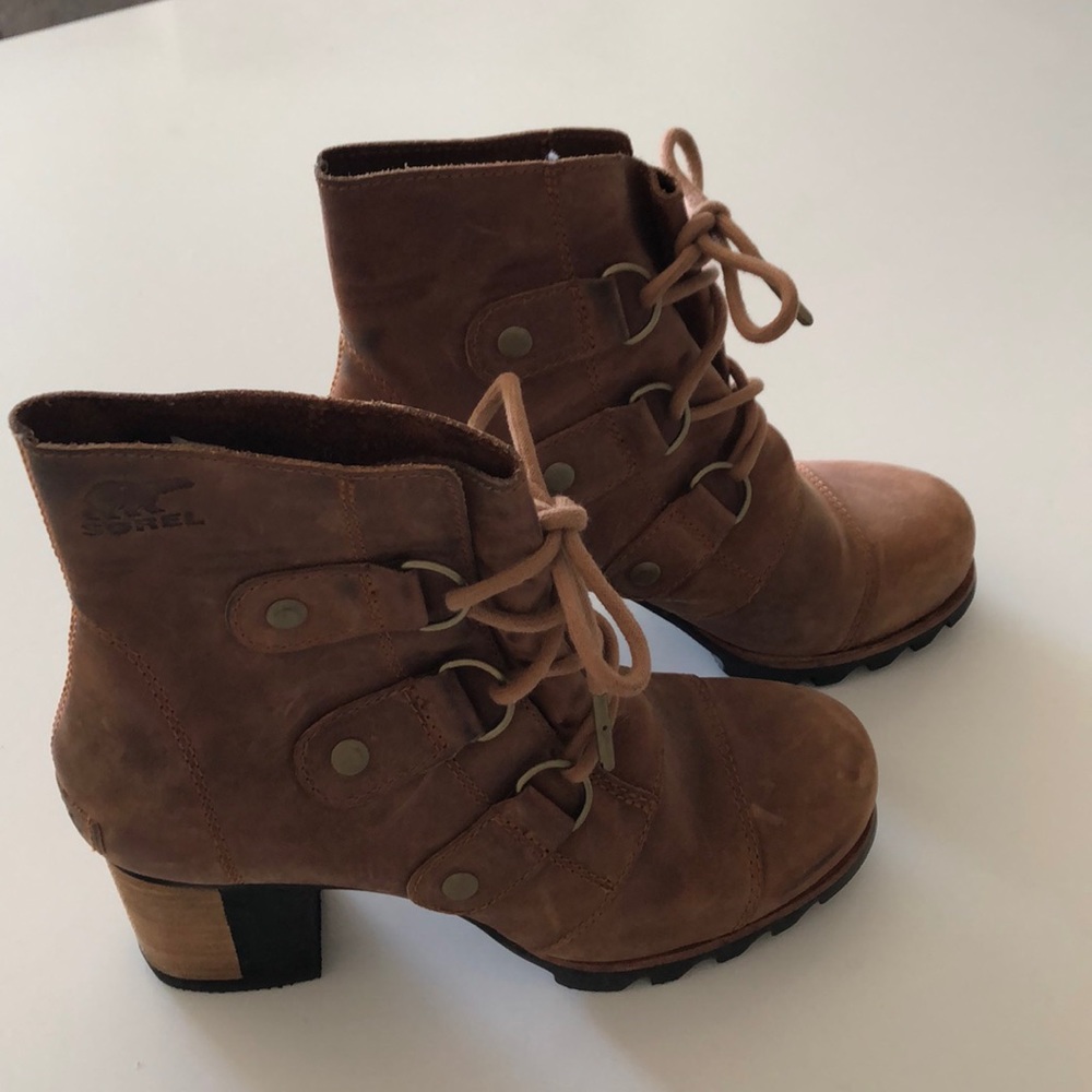 Sorel Brown Lace up Boots
